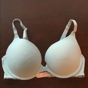 32C Victoria’s Secret Bra